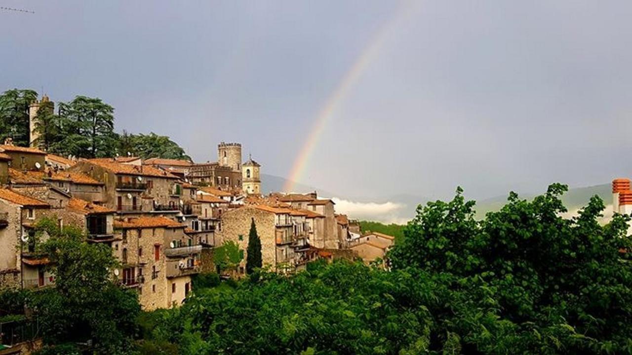 Casa Vacanza La Piazza Orvinio Dış mekan fotoğraf